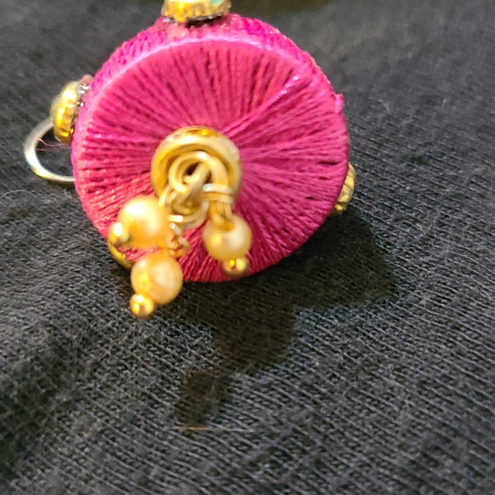 Pink earrings - Picture 3 of 4
